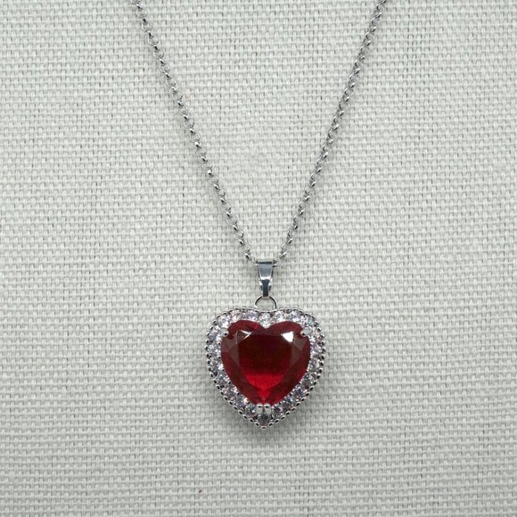Necklace with Red heart pendant. Lobster clasp. - Picture 2 of 2